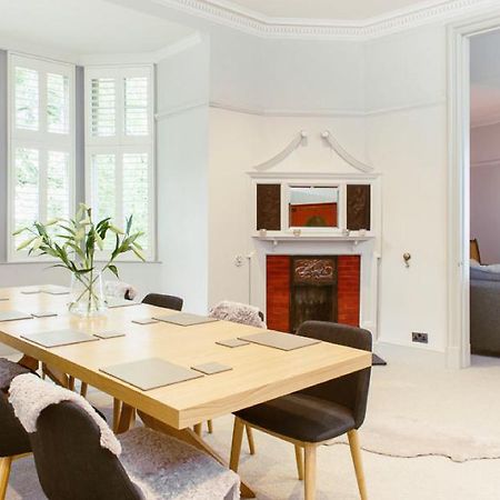 Ramsay Gardens - Grand 4-Bedroom Apartment Next To Castle Единбург Екстер'єр фото